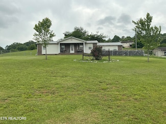 2838 Lake City Hwy, Lake City, TN 37769
