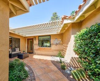 111 Juan Cir, Palm Desert, CA 92260