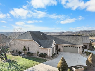 130 Timber Cir, Lenoir City, TN 37772