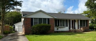 2911 Thornhill Dr, Mobile, AL 36606