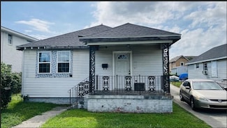924 Lebeau St, Arabi, LA 70032
