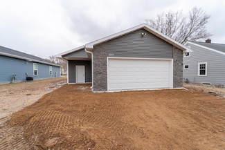 1009 N 9th Ave, Wausau, WI 54401