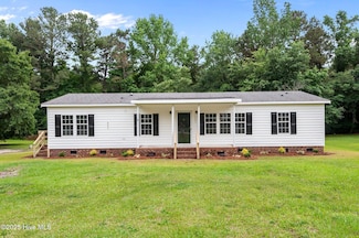 247 Fred Harrison Rd, Snow Hill, NC 28580