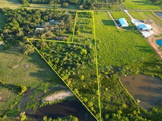 34114 Mayer Rd, Hempstead, TX 77445