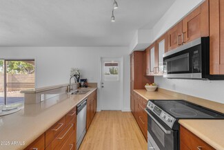 5315 S River Dr, Tempe, AZ 85283