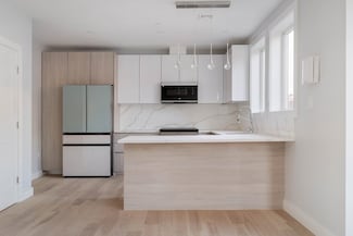 181 Maverick St Unit 2, Boston, MA 02128