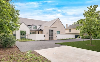 8404 Swananoah Rd, Dallas, TX 75209