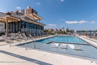 28 Riverside Ave Unit 7C, Red Bank, NJ 07701