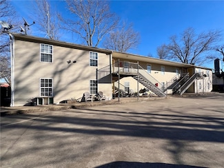 405 Sisters Ave Unit 102, Springdale, AR 72764