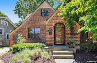 263 W Woodland St, Ferndale, MI 48220