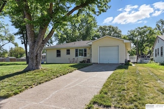 2201 Warren St, Bellevue, NE 68005