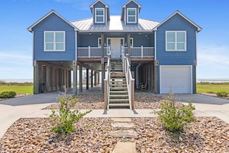 3133 Bay Ridge Dr, Palacios, TX 77465