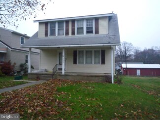 2205 Mckinley Ave, Reading, PA 19609