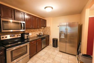 10 Linda Ln Unit 4-2, Dorchester, MA 02125
