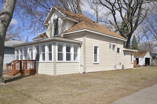 2125 5th St, Saint Paul, MN 55110