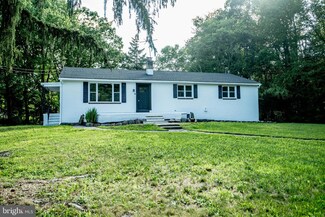 2111 County House Rd, Woodbury, NJ 08096