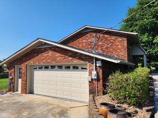 7025 Mayfair St, Talbott, TN 37877