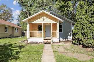 1502 Idaho St, Des Moines, IA 50316