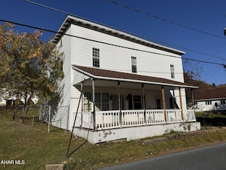 854 Main St, Northern Cambria, PA 15714