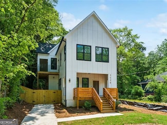 2438 2nd St NW, Atlanta, GA 30318