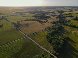 000 E Katy Track Rd, Walker, MO 64790