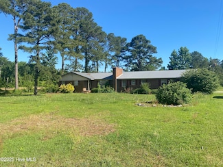 691 Wade Daughtry Rd, Faison, NC 28341