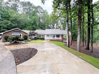 630 Buttercup Trace, Alpharetta, GA 30022