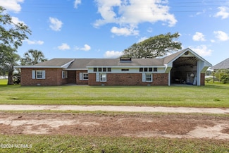174 Alfred Dr, Gloucester, NC 28528