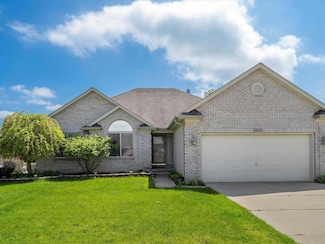 55374 Raspberry Dr, Macomb, MI 48042