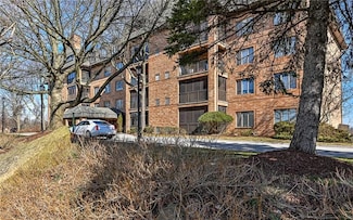 2525 Greensburg Pike Unit 506, Pittsburgh, PA 15221