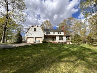 143 Melton Ln, Hanson, KY 42413