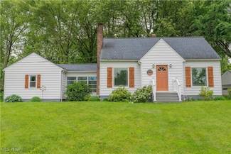 5728 Dailey Rd, Akron, OH 44319