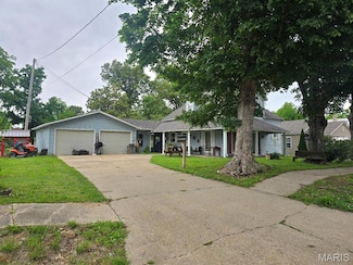 346 S Locust St, Dexter, MO 63841