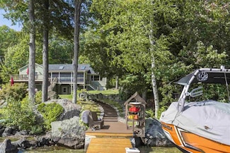 21 Lakewood Manor Rd, Newbury, NH 03255