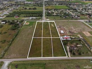 2 E Curve Rd, Edinburg, TX 78542
