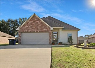 103 Jason Ln, Natchitoches, LA 71457