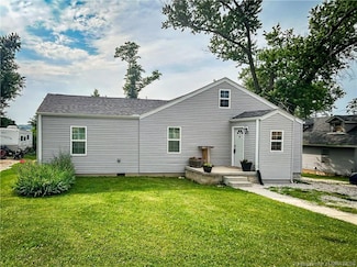 613 N Gospel St, Paoli, IN 47454