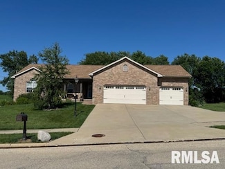 105 Cypress Point, Washington, IL 61571
