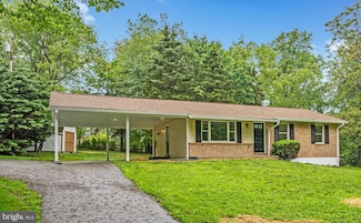 4566 Hickory Ln, Mount Airy, MD 21771