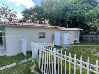 595 NE 121st St Unit 1, North Miami, FL 33161