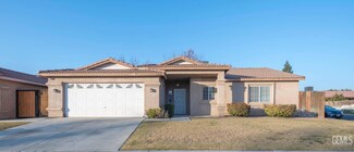 5220 Milagro Dr, Bakersfield, CA 93307
