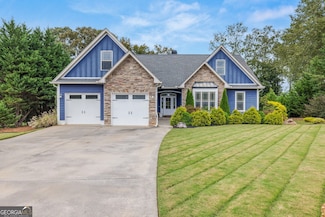 166 Towerview Cir, Mount Airy, GA 30563
