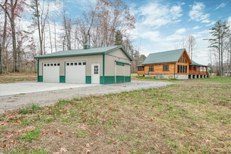 299 Anderson Tinch Ave, Jamestown, TN 38556