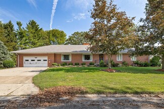 990 Grove Ave, Bucyrus, OH 44820
