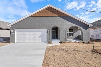 3400 Piney River Dr, Yukon, OK 73099