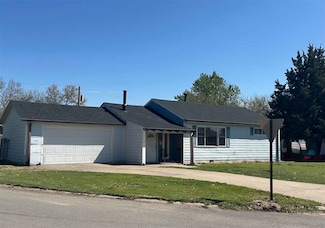 1110 N 7th St, Tonkawa, OK 74653