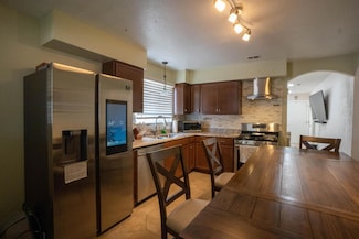 241 Shirley St NE, Albuquerque, NM 87123