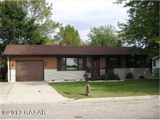 15 15 Thomas St, Morris, MN 56267