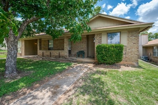 515 Guerin Dr, Arlington, TX 76012