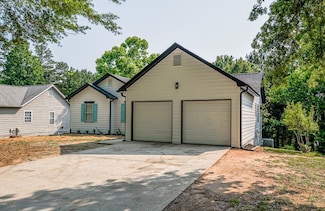 515 Allens Landing Ct, Lawrenceville, GA 30045